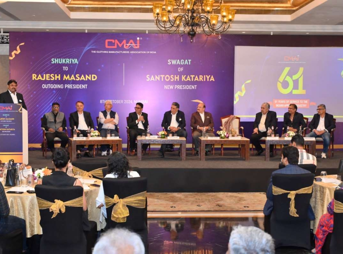 CMAI honours outgoing President, welcomes new President at a glittering ceremony
